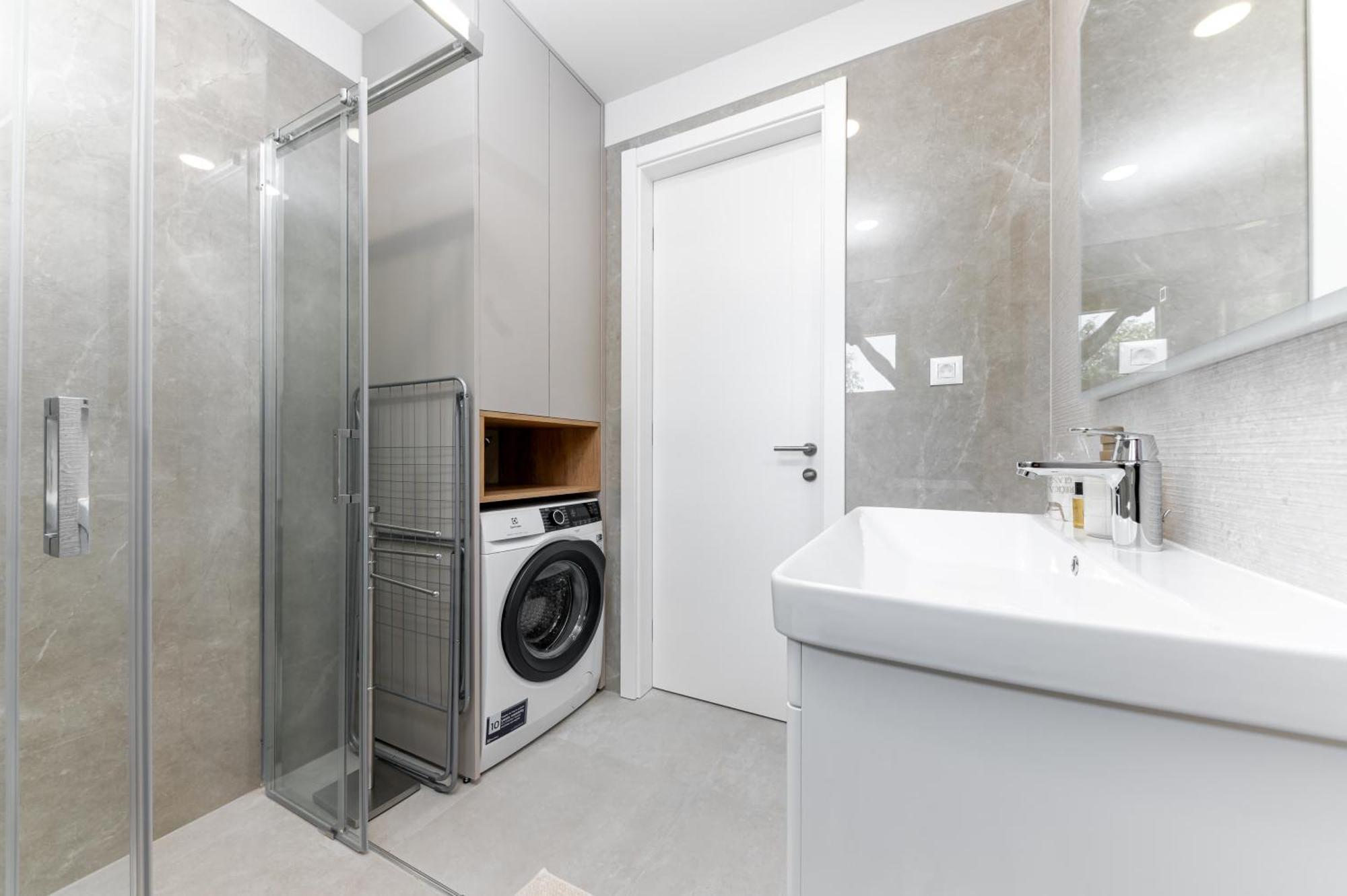 Luxury Adria Sea City & Mountain View Apartment Makarska Exterior photo